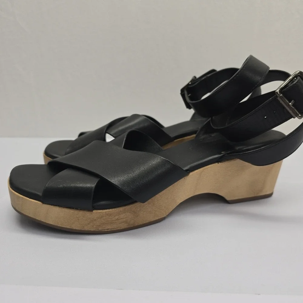 Everlane Black Leather Crisscross Platform Sandals